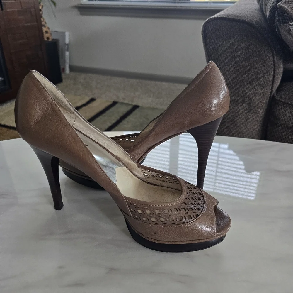 Michael Kors Heels Womens Sz 9.5M Zamara Open Toe Taupe Shoes Slip On Stiletto